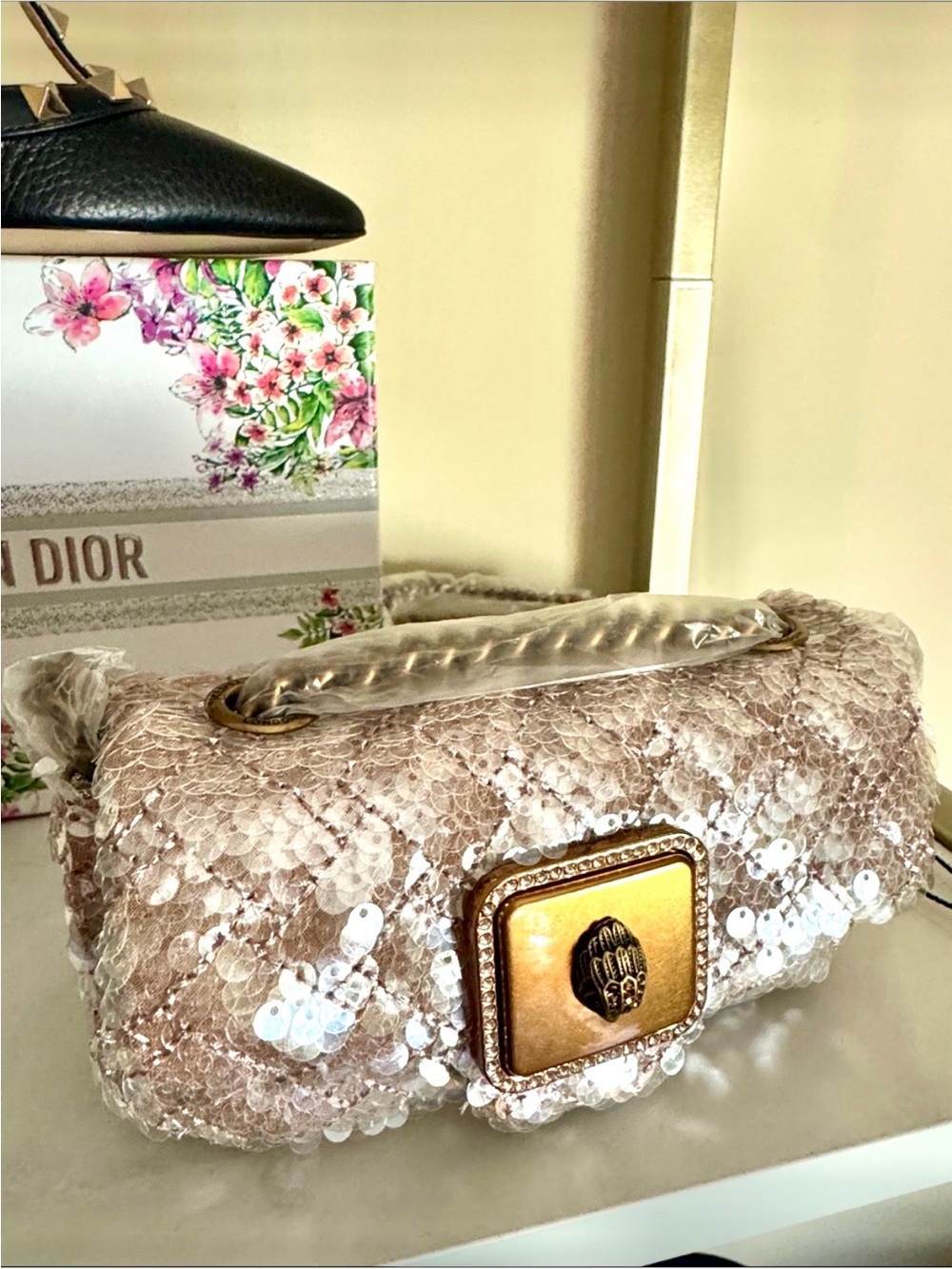 Kurt Geiger Champagne Sequin Nano Bag with Gold Tone Clasp NWT - Picture 2 of 7